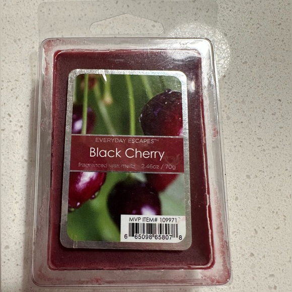 Everyday Escapes Black Cherry Wax Melts - Picture 1 of 2